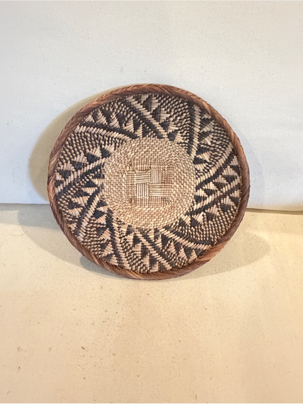 NEW Africa Woven Basket. Made by the Binga people of Zambia/Zimbabwe 10”